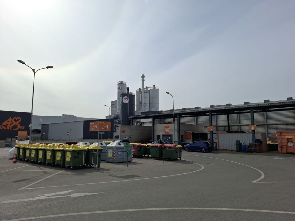 Mistplatz 21. Bez